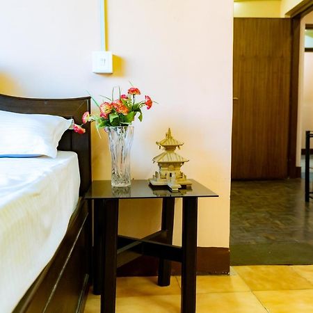 Kbb Hotel And Apartments Hosted By Hostmandu 랄릿푸르 외부 사진