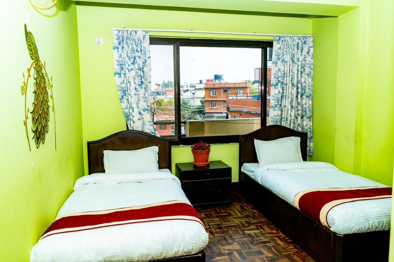 Kbb Hotel And Apartments Hosted By Hostmandu 랄릿푸르 외부 사진