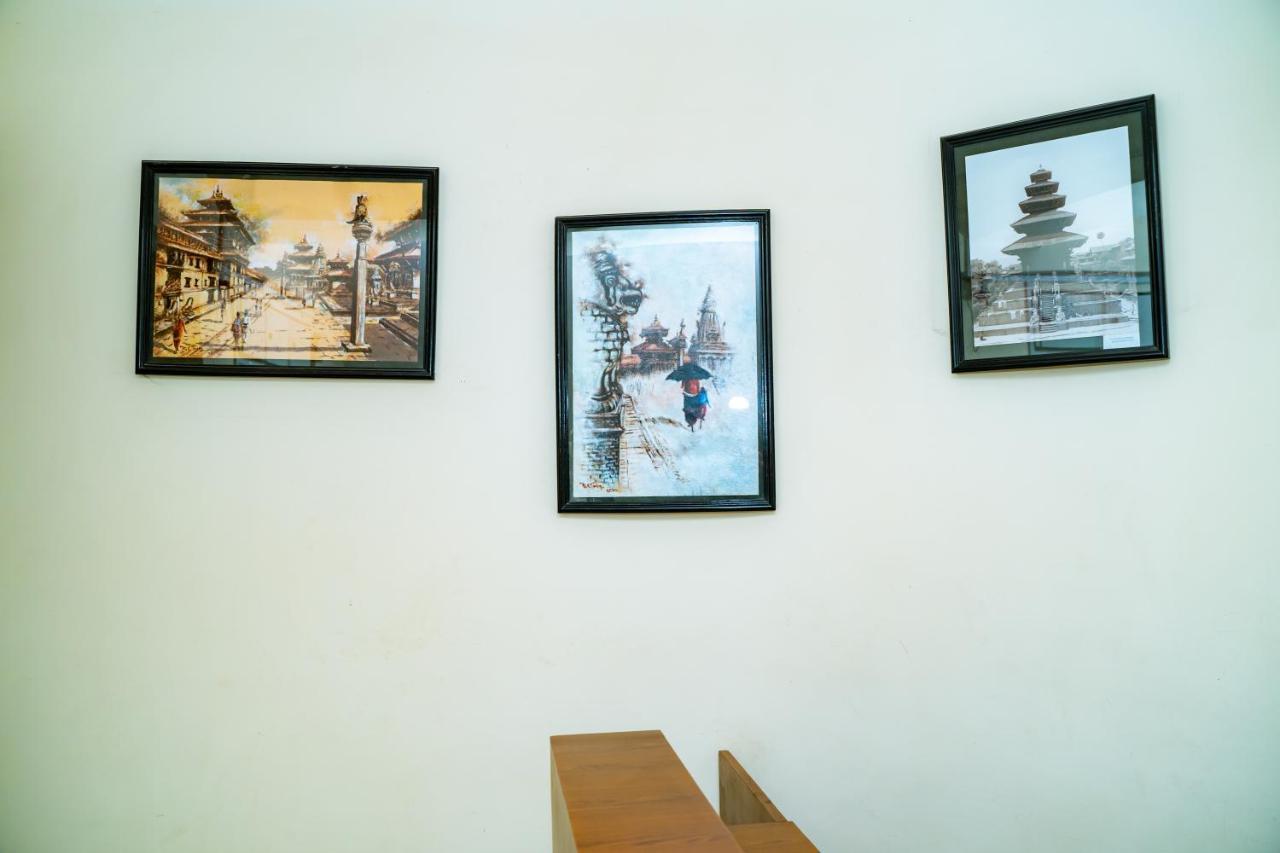 Kbb Hotel And Apartments Hosted By Hostmandu 랄릿푸르 외부 사진