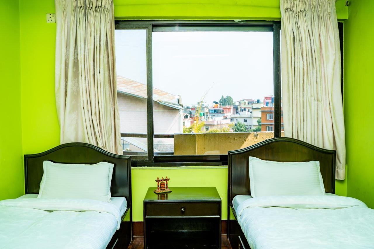 Kbb Hotel And Apartments Hosted By Hostmandu 랄릿푸르 외부 사진